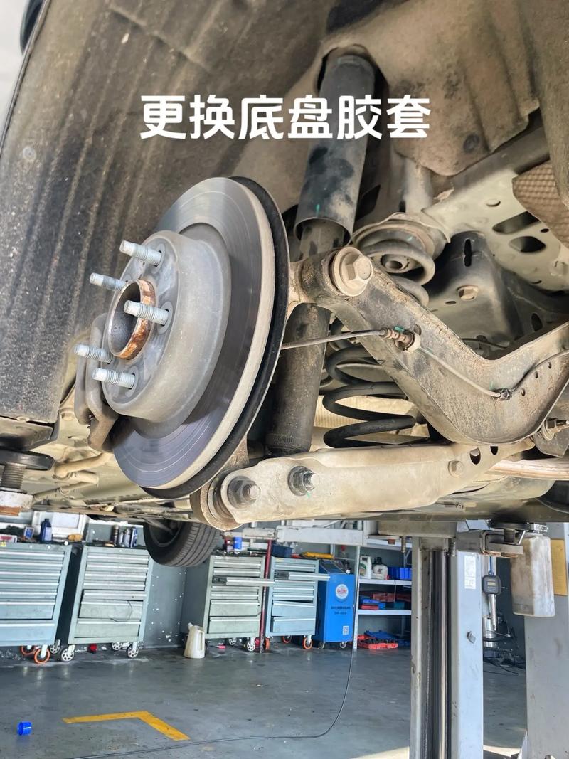 09年颐达有哪些优点？前轮下支架胶套磨损需要更换吗，汽车底部胶套多久保养一次最佳呢。  第2张 09年颐达有哪些优点？前轮下支架胶套磨损需要更换吗，汽车底部胶套多久保养一次最佳呢。 小车配件
